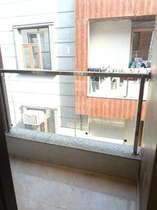 Balcony Image of 700 Sq.ft 1 BHK Builder Floor for rent in Panchsheel Park New Delhi for Rs. 26000