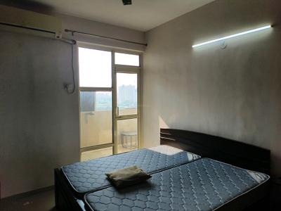 Bedroom Image of 680 Sq.ft 2 BHK Apartment / Flat for rent in Pyramid Elite, Sector 86 Gurgaon for Rs. 27000