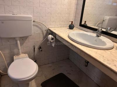 Bathroom Image of 1000 Sq.ft 2 BHK Apartment / Flat for rent in Wallington Mews, Koregaon Park Pune for Rs. 85000