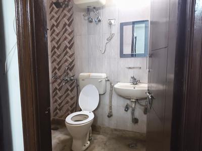 Image of 850 Sq.ft 2 BHK Builder Floor for sale in Arjun Nagar, New Delhi for Rs. 7000000