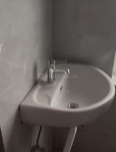 Bathroom Image of 865 Sq.ft 2 BHK Apartment / Flat for sale in Amrapali Dream Valley 2, Noida Extension Greater Noida for Rs. 8000000