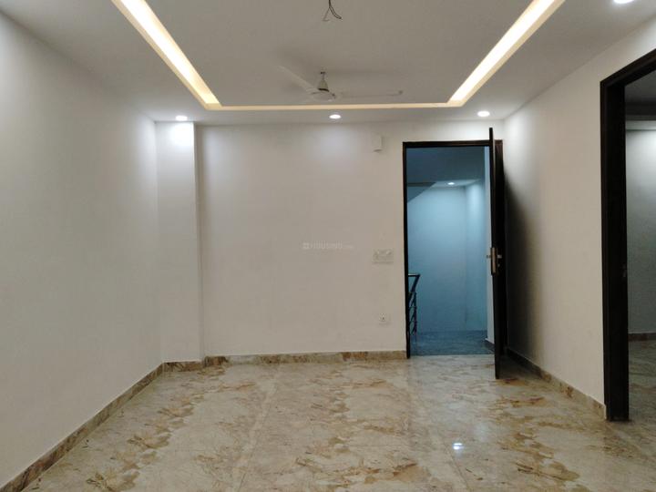 3 BHK Flat for rent in Freedom Fighters Enclave, New Delhi 1250 Sqft