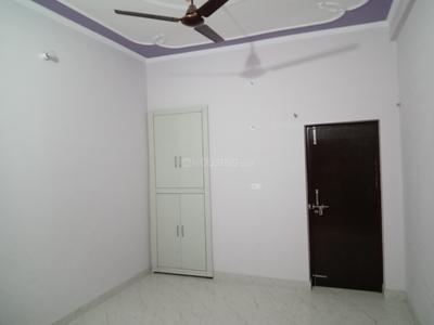 Bedroom Image of 700 Sq.ft 2 BHK Apartment / Flat for rent in Alliance Utpal, Mahanagar Colony Bareilly for Rs. 10000