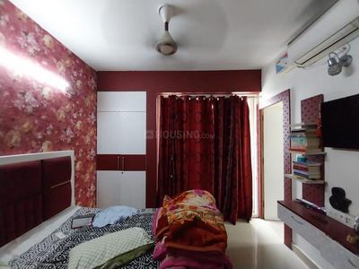 Bedroom Image of 625 Sq.ft 2 BHK Apartment / Flat for rent in Pareena Om Apartments, Sector 112 Gurgaon for Rs. 30000