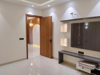 Bedroom Image of 2200 Sq.ft 4 BHK Builder Floor for rent in Adani Samsara Avasa, Sector 63 Gurgaon for Rs. 96000