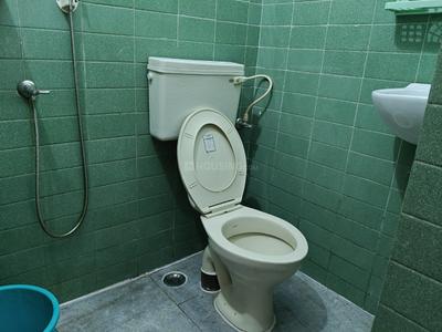 Bathroom Image of 1350 Sq.ft 3 BHK Independent House for rent in Kaniyapuram Thiruvananthapuram for Rs. 27000