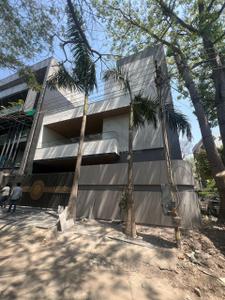 Image of 11000 Sq.ft 7 BHK Independent House for sale in DLF City Phase 1, DLF Phase 1, Gurgaon for Rs. 240000000