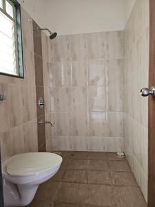 Common Bathroom Image of 820 Sq.ft 2 BHK Apartment / Flat for rent in VTP Purvanchal, Kesnand Pune for Rs. 18500