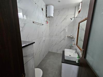 Bathroom Image of 2200 Sq.ft 3 BHK Builder Floor for rent in Ballupur Dehradun for Rs. 45000