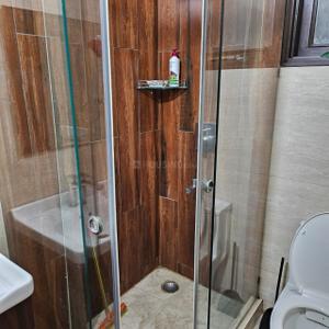 Bathroom Image of 2000 Sq.ft 3 BHK Builder Floor for rent in RWA East of Kailash Block E, Kalash Enclave New Delhi for Rs. 120000