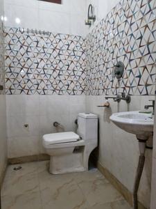 Common Bathroom Image of 623 Sq.ft 2 BHK Apartment / Flat for sale in Dwarka Mor New Delhi for Rs. 4600000