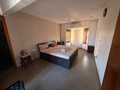 Bedroom Image of 2700 Sq.ft 3.5 BHK Apartment / Flat for sale in Navrangpura Ahmedabad for Rs. 20100000