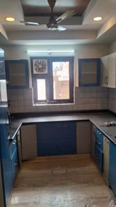 Kitchen Image of 2000 Sq.ft 3 BHK Builder Floor for rent in RWA Jitar Nagar Block C, Krishna Nagar New Delhi for Rs. 38000