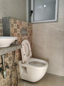 Common Bathroom Image of 600 Sq.ft 1 BHK Apartment / Flat for rent in Lodha Upper Thane, Bhiwandi Thane for Rs. 13999