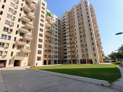 Image of 1225 Sq.ft 2 BHK Apartment / Flat for sale in Umang Monsoon Breeze Phase 2, Sector 78, Gurgaon for Rs. 13000000