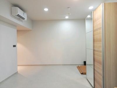 Living Room Image of 1100 Sq.ft 2 BHK Apartment / Flat for rent in Khar Danda Mumbai for Rs. 220000