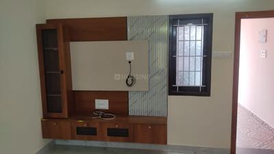 Living Room Image of 1200 Sq.ft 2 BHK Independent House for rent in Rathinam Nagar, Vadaveeranaickenpatty Theni for Rs. 12000