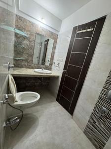 Bathroom Image of 978 Sq.ft 2 BHK Apartment / Flat for rent in Nahar Jonquille and Jamaica, Powai Mumbai for Rs. 75000