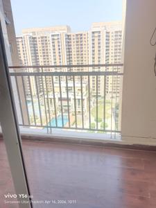 Balcony Image of 2243 Sq.ft 4 BHK Apartment / Flat for rent in Rishita Manhattan, Gomti Nagar Extension Lucknow for Rs. 50000