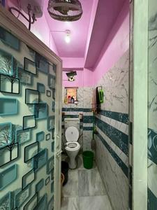 Bathroom Image of 900 Sq.ft 2 BHK Apartment / Flat for sale in Phool Bagan Kolkata for Rs. 6000000