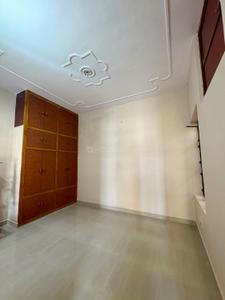 Bedroom Image of 2100 Sq.ft 2 BHK Builder Floor for rent in Jhusi Allahabad for Rs. 10000