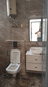 Image of 1644 Sq.ft 3.5 BHK Apartment / Flat for sale in Sector 45, Noida for Rs. 25555555