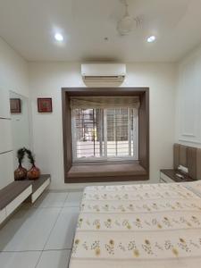 Bedroom Image of 4200 Sq.ft 5 BHK Villa for rent in Darshanam Splendora, Bhayli Vadodara for Rs. 80000