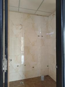 Common Bathroom Image of 1690 Sq.ft 3 BHK Apartment / Flat for sale in Samridhi Luxuriya Avenue, Sector 150 Noida for Rs. 21000000