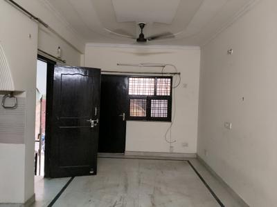 Living Room Image of 1200 Sq.ft 3 BHK Builder Floor for rent in Sector 4 Gurgaon for Rs. 20000