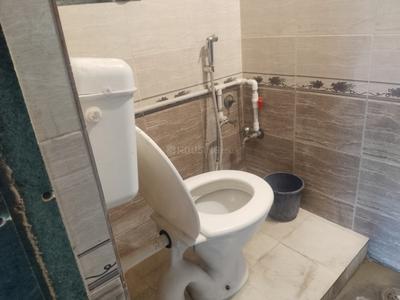 Bathroom Image of 915 Sq.ft 2 BHK Apartment / Flat for rent in Sneh Vihar, Aundh Pune for Rs. 32000