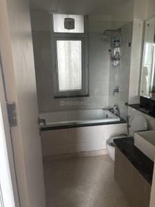 Bathroom Image of 1700 Sq.ft 3 BHK Apartment / Flat for rent in DLF The Ultima, Sector 81 Gurgaon for Rs. 65000