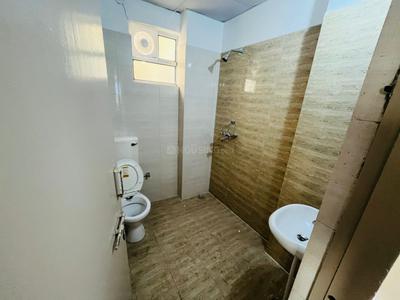 Bathroom Image of 800 Sq.ft 1 RK Apartment / Flat for rent in Surya Residency, Girdharipura Jaipur for Rs. 15000