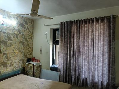 Bedroom Image of 1000 Sq.ft 2 BHK Apartment / Flat for rent in Gayatri Shivam Apartment, Borivali East Mumbai for Rs. 45000