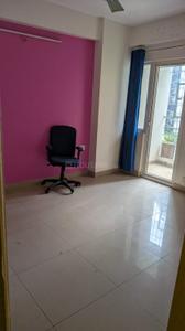 Bedroom Image of 1320 Sq.ft 3 BHK Apartment / Flat for sale in Nimbus The Hyde Park, Sector 78 Noida for Rs. 14600000
