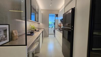 Kitchen Image of 650 Sq.ft 2 BHK Apartment / Flat for sale in Thane West Thane for Rs. 14500000