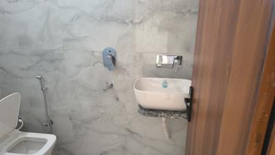 Image of 700 Sq.ft 2 BHK Builder Floor for sale in Mayur Vihar Phase 1, New Delhi for Rs. 7500000