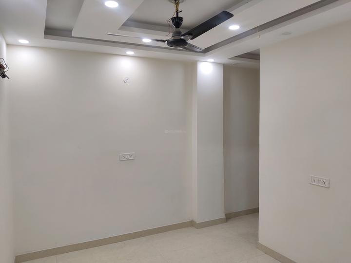 Royal realtors Main Image 1