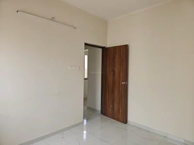 Bedroom Image of 750 Sq.ft 2 BHK Apartment / Flat for rent in VTP Purvanchal, Kesnand Pune for Rs. 19000