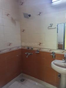 Bathroom Image of 990 Sq.ft 1.5 BHK Builder Floor for rent in Sangam Apartment, Chhattarpur New Delhi for Rs. 9000