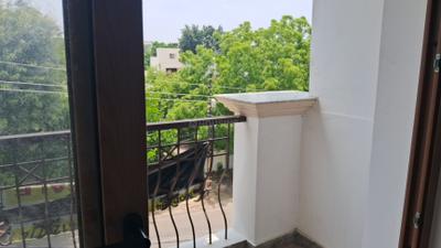 Balcony Image of 1500 Sq.ft 2 BHK Apartment / Flat for sale in Mahanagar Lucknow for Rs. 10600000
