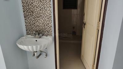 Bathroom Image of 1480 Sq.ft 3 BHK Apartment / Flat for rent in Bailey Road Patna for Rs. 20000