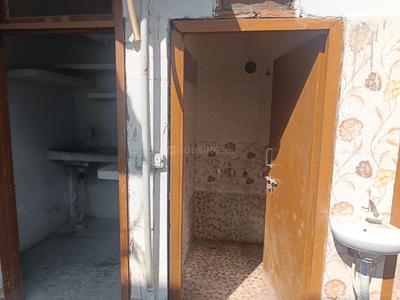 Bathroom Image of 900 Sq.ft 2 BHK Independent House for rent in Sector 144 Noida for Rs. 10000