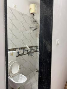 Bathroom Image of 700 Sq.ft 2 BHK Builder Floor for rent in Kalyani Nagar Pune for Rs. 35000