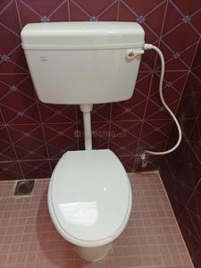 Bathroom Image of 1370 Sq.ft 3 BHK Apartment / Flat for rent in Ramapuram Chennai for Rs. 42000