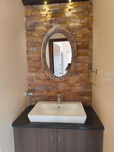 Image of 1850 Sq.ft 3 BHK Apartment / Flat for rent in Benson Town, Bengaluru for Rs. 80000