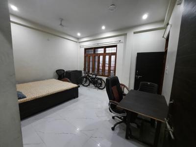 Living Room Image of 1500 Sq.ft 3 BHK Builder Floor for rent in Sultanpur Road Lucknow for Rs. 13500