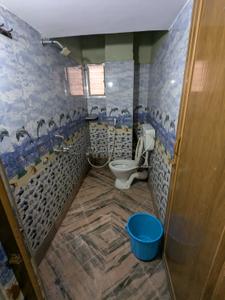 Bathroom Image of 750 Sq.ft 2 BHK Independent House for rent in Patipukur Kolkata for Rs. 18000