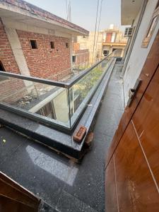 Balcony Image of 1050 Sq.ft 2 BHK Apartment / Flat for rent in Krishna Vatika Society, Sector 63 Noida for Rs. 22500