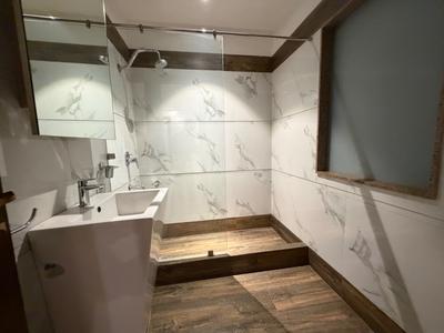 Image of 2700 Sq.ft 4 BHK Builder Floor for rent in DLF Phase 1, Gurgaon for Rs. 120000