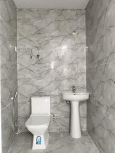 Common Bathroom Image of 1480 Sq.ft 3 BHK Apartment / Flat for sale in Noida Extension Greater Noida for Rs. 5500000